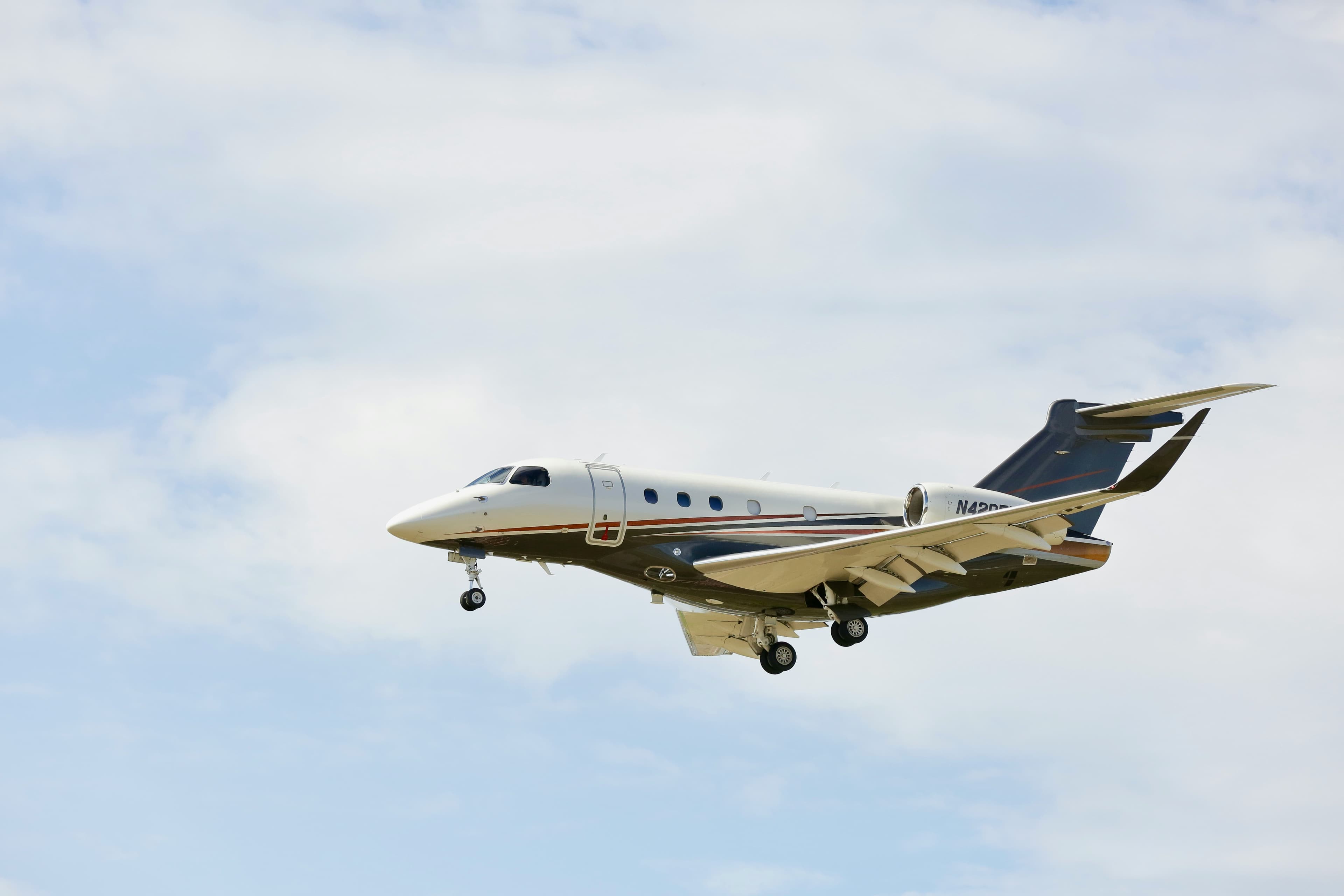 Light jet private jet — aircraft cleaning and detailing