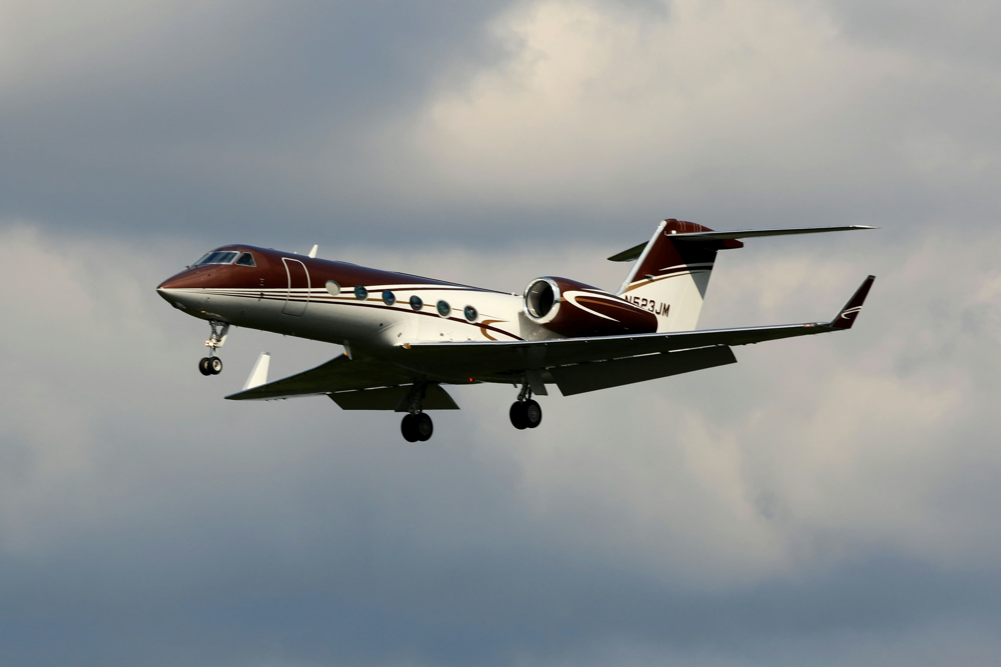 Midsize private jet — aircraft cleaning and detailing