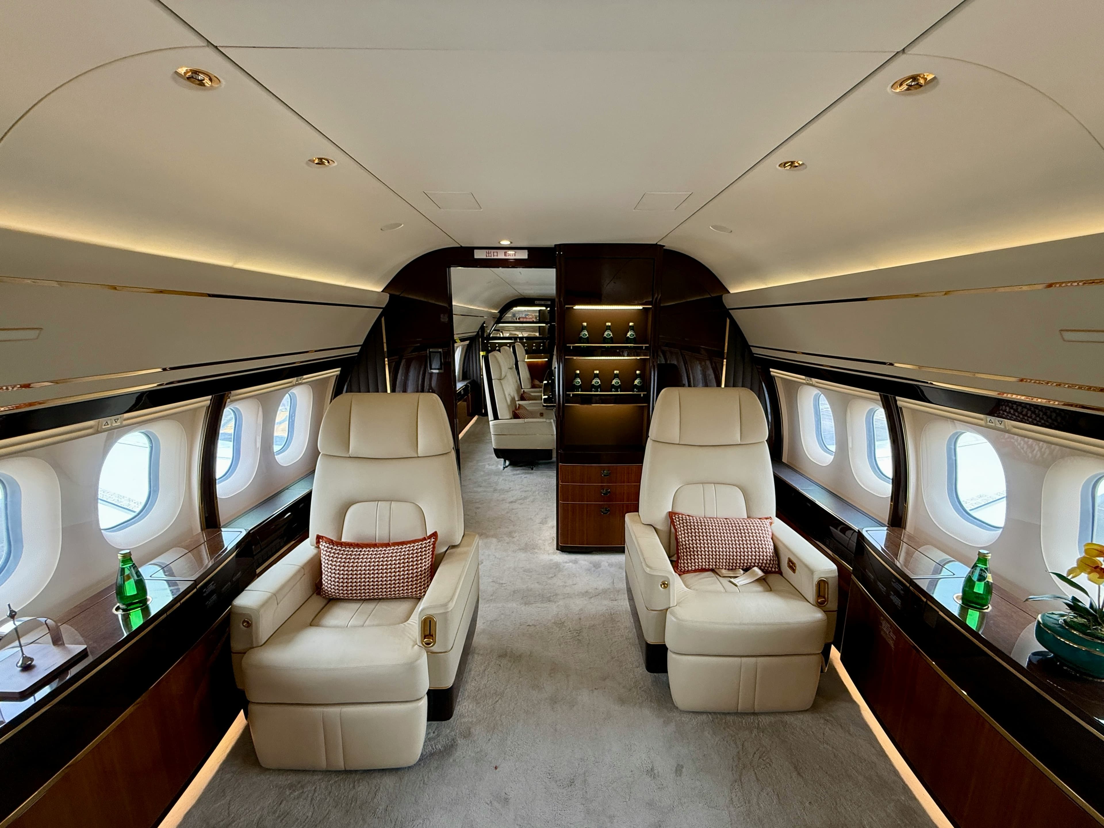 Lavatory & Galley Service — private jet cleaning